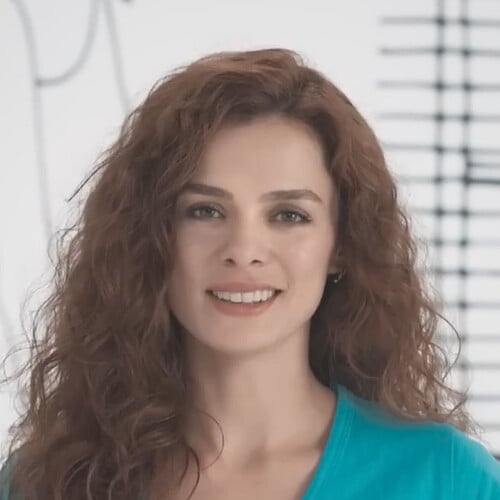 Özge Özpirinççi